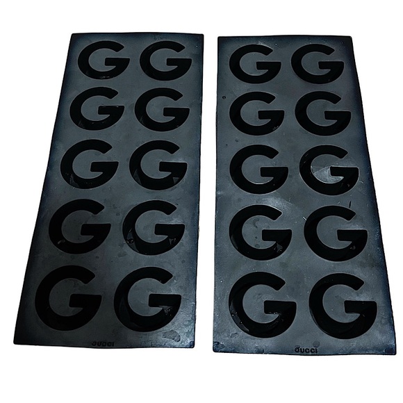 Authentic Gucci Pair of Black Silicone G Ice Cube Trays - Picture 1 of 5
